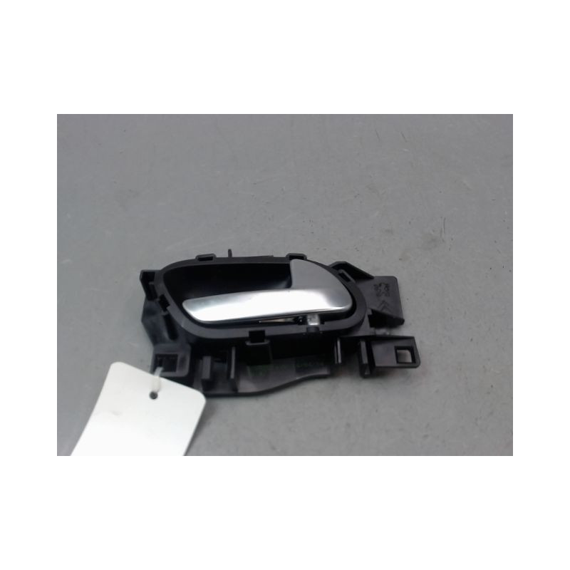 POIGNEE INTERIEURE PORTE AVANT DROIT PEUGEOT 208 Phase 1 2012-...