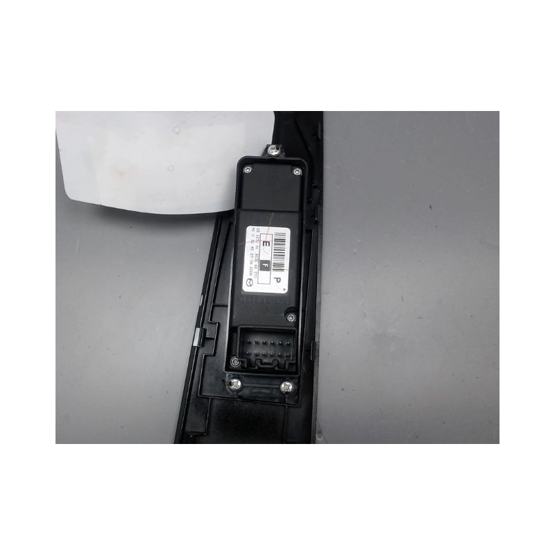 COMMANDE LEVE-GLACE PORTE AVD MAZDA MAZDA 3  5P