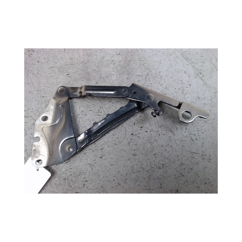 COMPAS DROIT CAPOT VOLKSWAGEN GOLF V PLUS 2005-