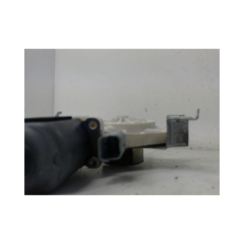 MECANISME+MOTEUR LEVE-GLACE AVANT DROIT NISSAN MICRA