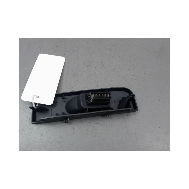 COMMANDE LEVE-GLACE PORTE AVD RENAULT CLIO II Phase 1 1998-2001