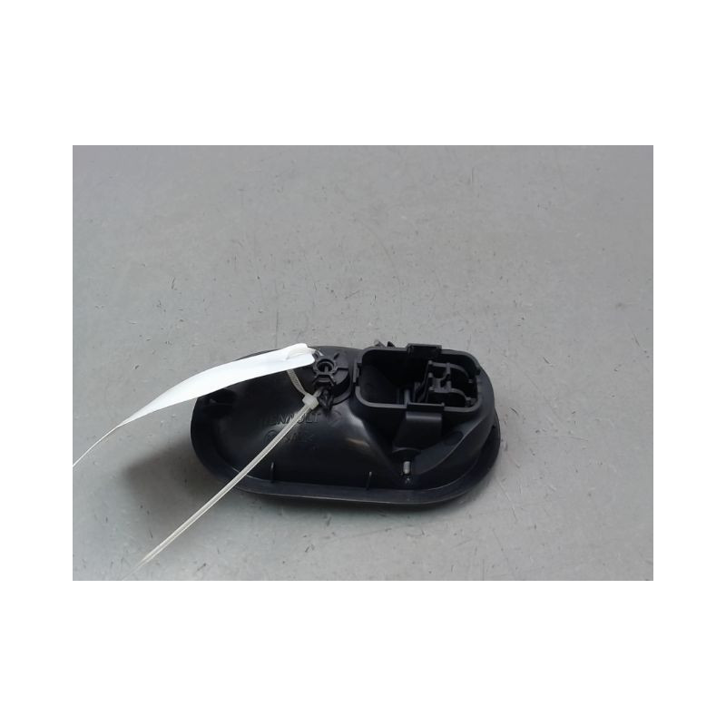 POIGNEE INTERIEURE PORTE ARRIERE GAUCHE RENAULT SCENIC MONOSP. II Phase 1 2003-2006