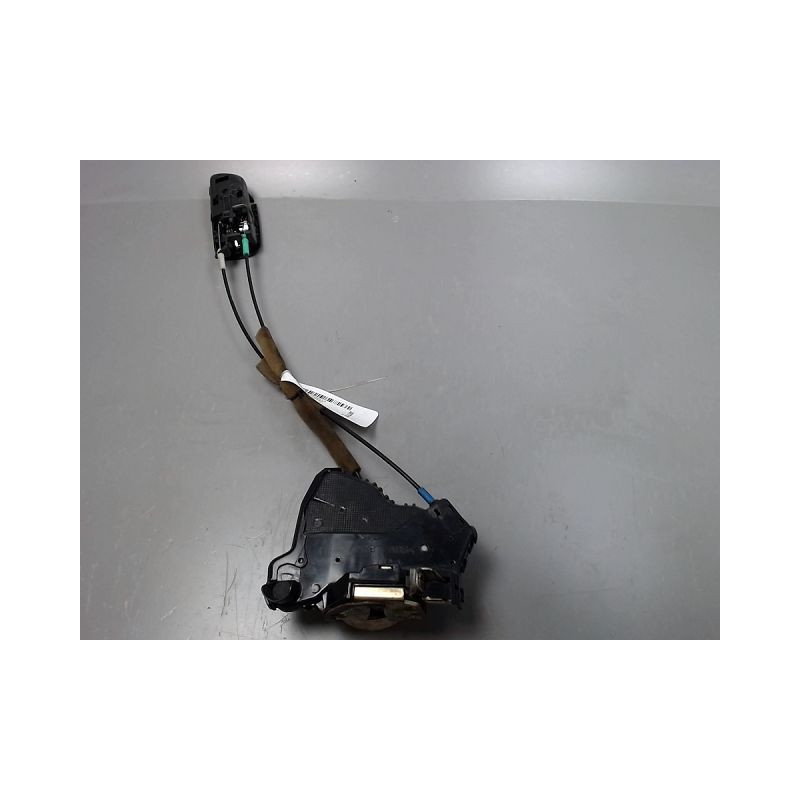 SYSTEME CONDAMNATION AVANT DROIT TOYOTA COROLLA VERSO 2004-2007