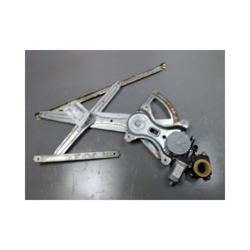 MECANISME+MOTEUR LEVE-GLACE AVANT DROIT TOYOTA COROLLA VERSO 2004-2007