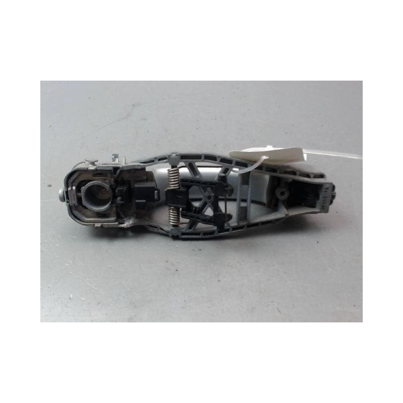 POIGNEE EXTERIEURE PORTE ARRIERE DROIT VOLKSWAGEN TOURAN 09-
