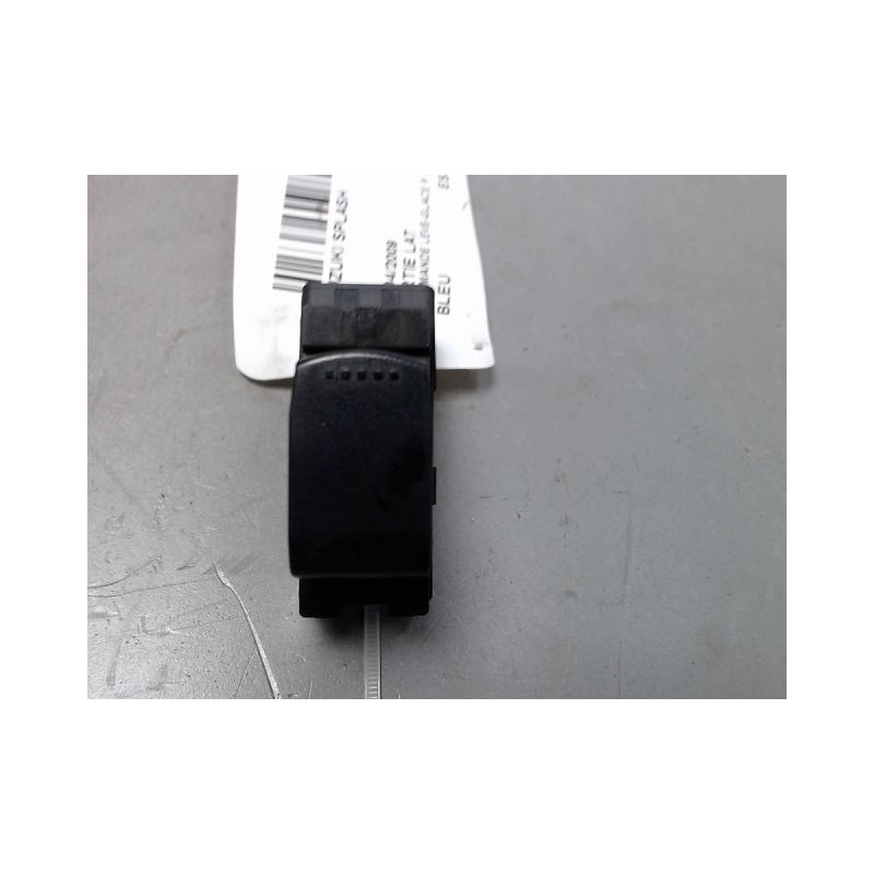 COMMANDE LEVE-GLACE PORTE AVD SUZUKI SPLASH