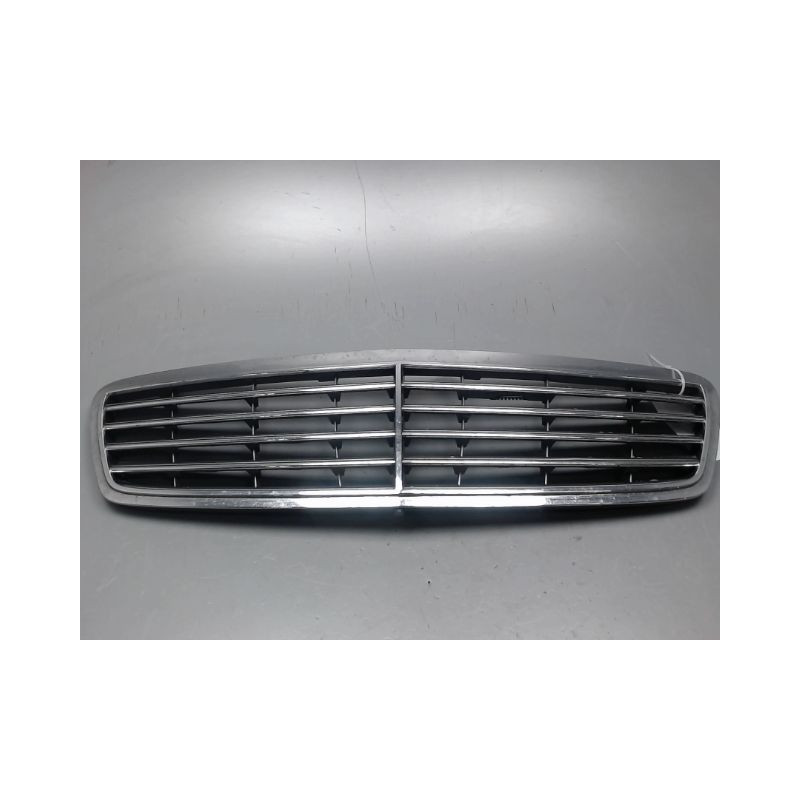 CALANDRE MERCEDES CLASSE C