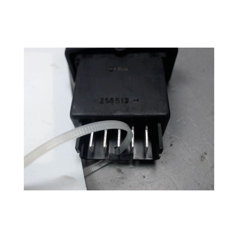 COMMANDE LEVE-GLACE PORTE AVG DACIA LOGAN