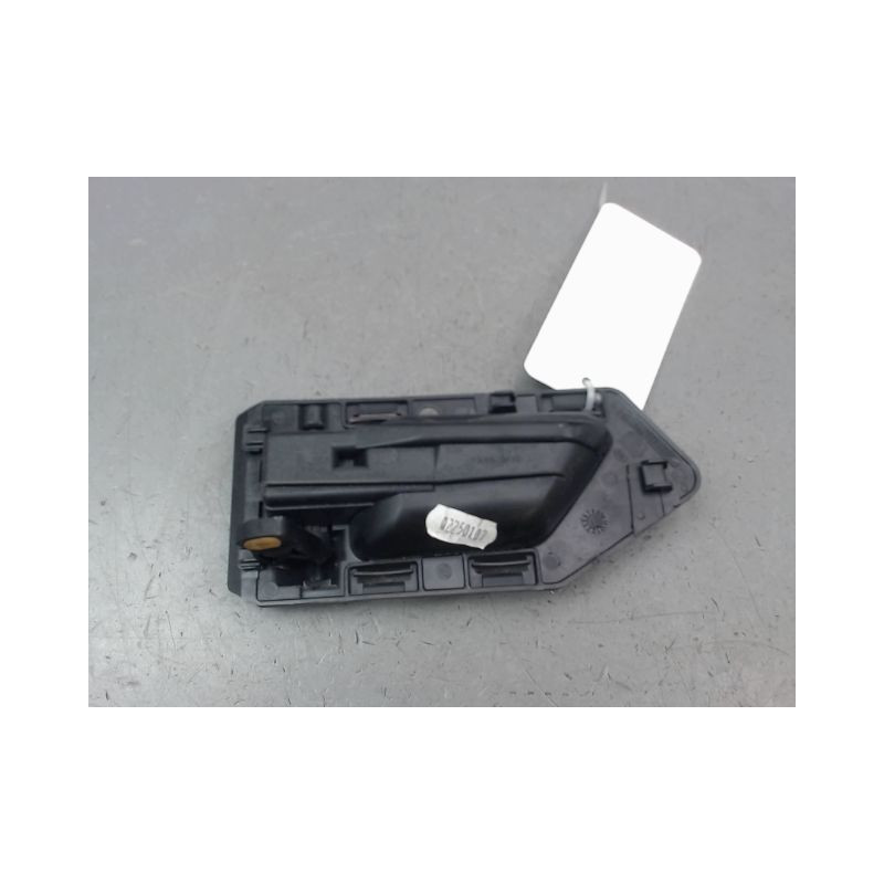 POIGNEE INTERIEURE PORTE AVANT DROIT PEUGEOT PARTNER BREAK I Phase 2 2002-2008