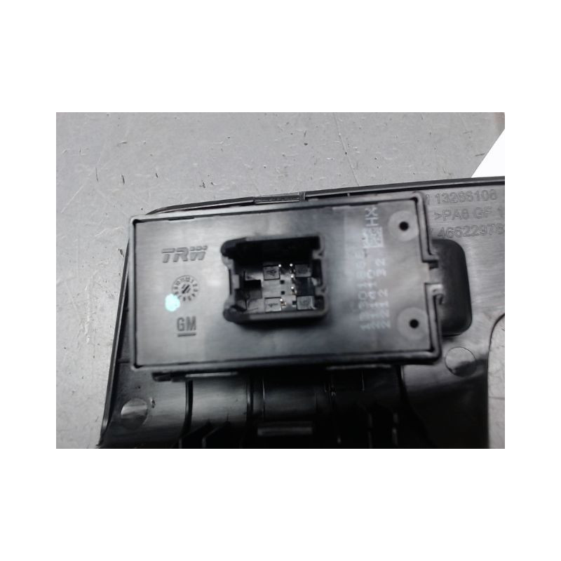 COMMANDE LEVE-GLACE PORTE ARD OPEL MERIVA