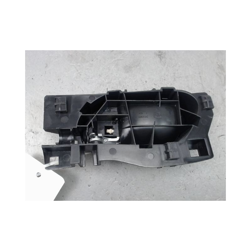 POIGNEE INTERIEURE PORTE AVANT DROIT PEUGEOT 207 2006-2013