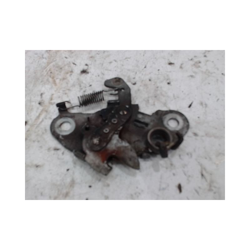 SERRURE CAPOT PEUGEOT 106