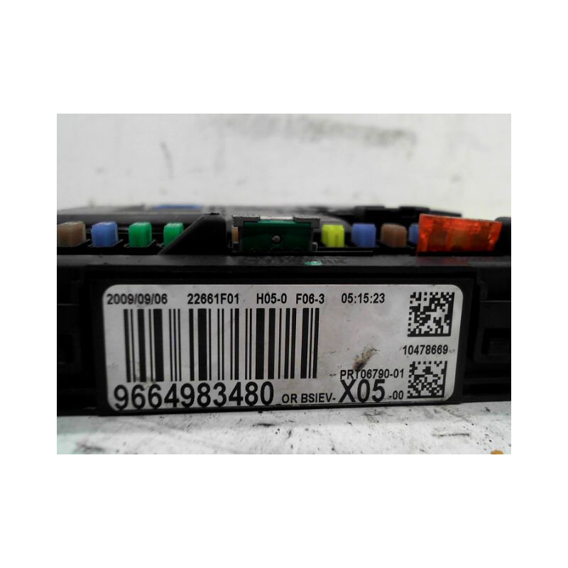 PLATINE FUSIBLE AVANT CITROEN C3 PICASSO