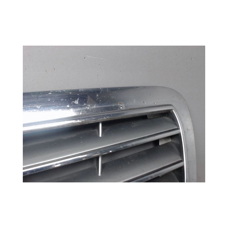 CALANDRE MERCEDES CLASSE E 2002-