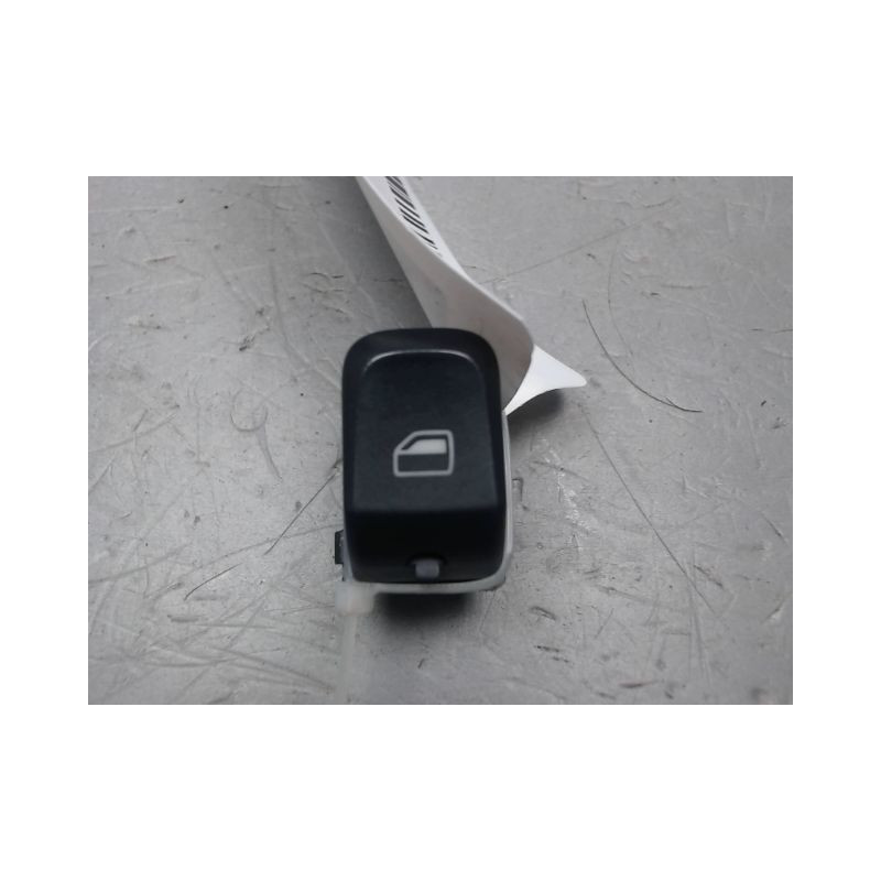 COMMANDE LEVE-GLACE PORTE AVD AUDI A4 2008-
