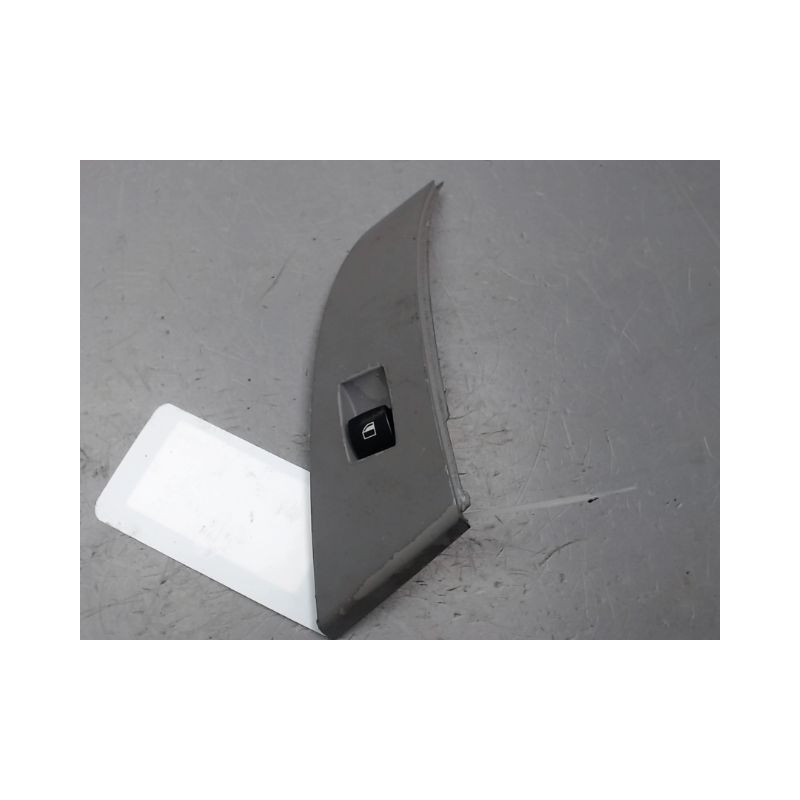 COMMANDE LEVE-GLACE PORTE ARG B.M.W. SERIE 5
