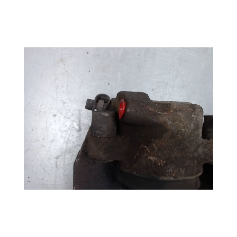 ETRIER DE FREIN AVANT DROIT AUDI A4 2008-
