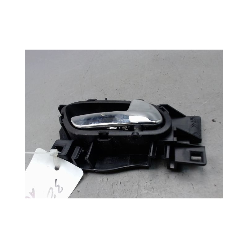 POIGNEE INTERIEURE PORTE AVANT DROIT PEUGEOT 3008 BREAK I Phase 1 2009-2013