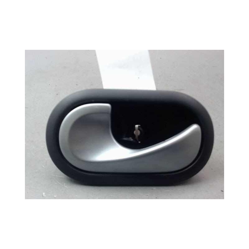 POIGNEE INTERIEURE PORTE AVANT GAUCHE RENAULT CLIO III Phase 2 2009-...