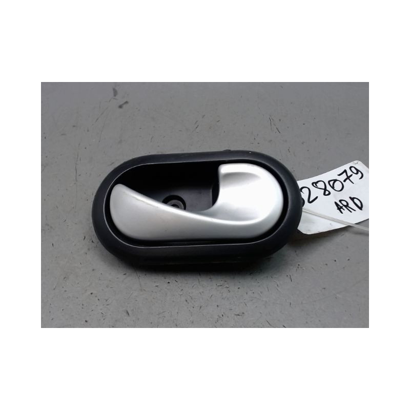 POIGNEE INTERIEURE PORTE ARRIERE DROIT DACIA SANDERO I 2008-2012