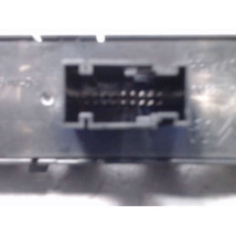 BOUTON DE WARNING PEUGEOT 3008 2009-