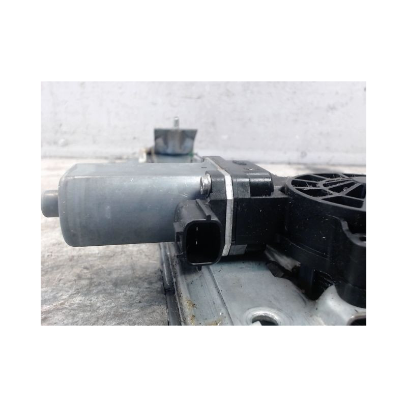 MECANISME+MOTEUR LEVE-GLACE AVANT GAUCHE DACIA LODGY