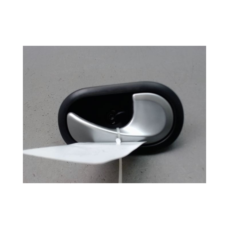 POIGNEE INTERIEURE PORTE AVANT DROIT RENAULT MODUS Phase 2 2008-2012
