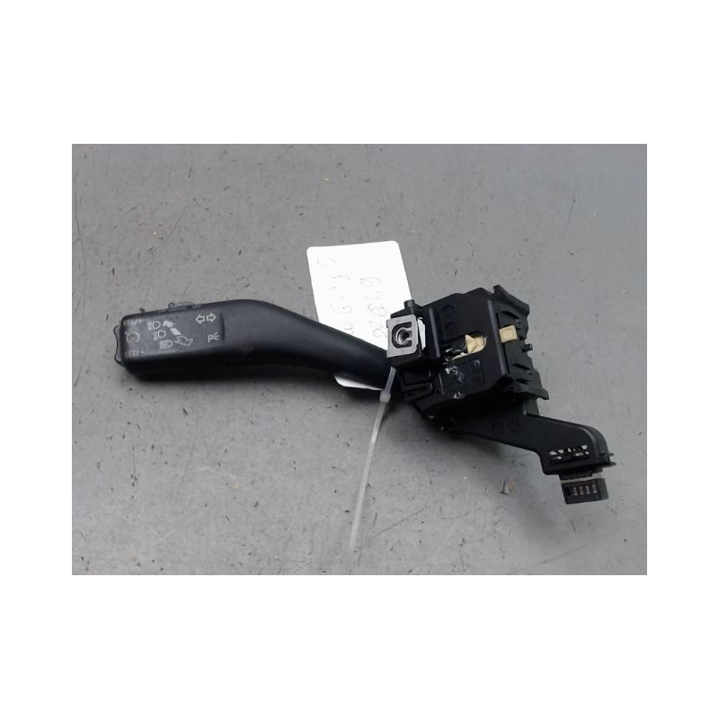 COMMANDE CLIGNOTANT VOLKSWAGEN GOLF V (1K) 2003-2008