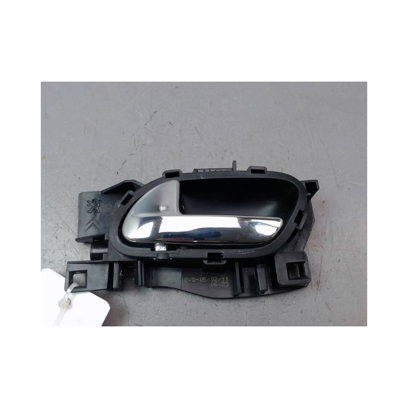 POIGNEE INTERIEURE PORTE AVANT GAUCHE PEUGEOT 207 2006-2013