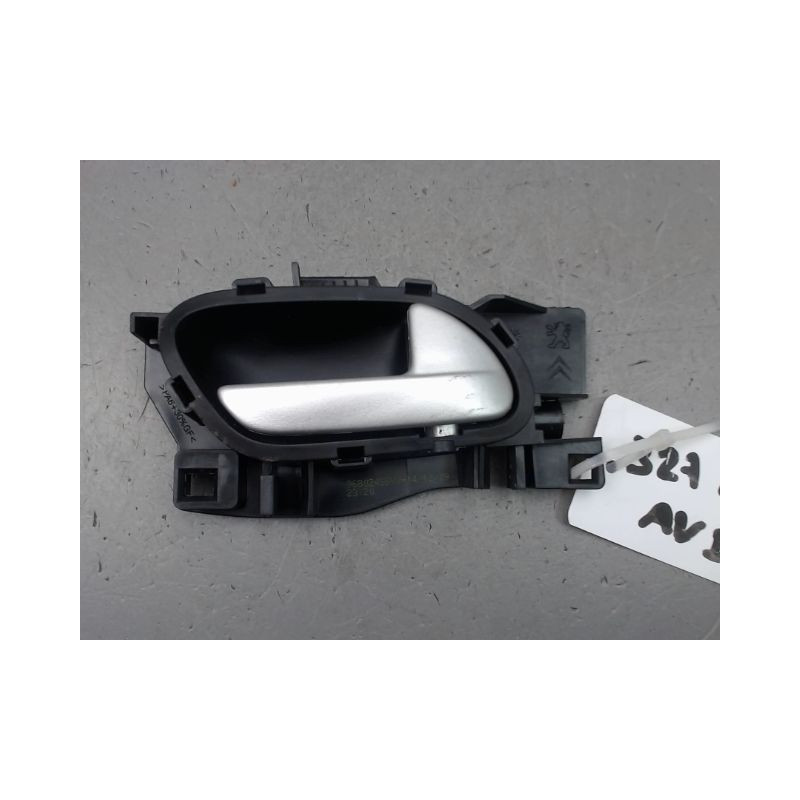 POIGNEE INTERIEURE PORTE AVANT DROIT PEUGEOT 207 2006-2013