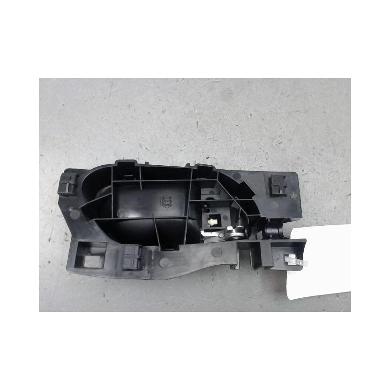 POIGNEE INTERIEURE PORTE AVANT GAUCHE PEUGEOT 207 2006-2013
