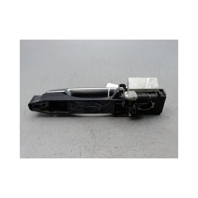 POIGNEE EXTERIEURE PORTE AVANT DROIT NISSAN QHASQAI 2007-