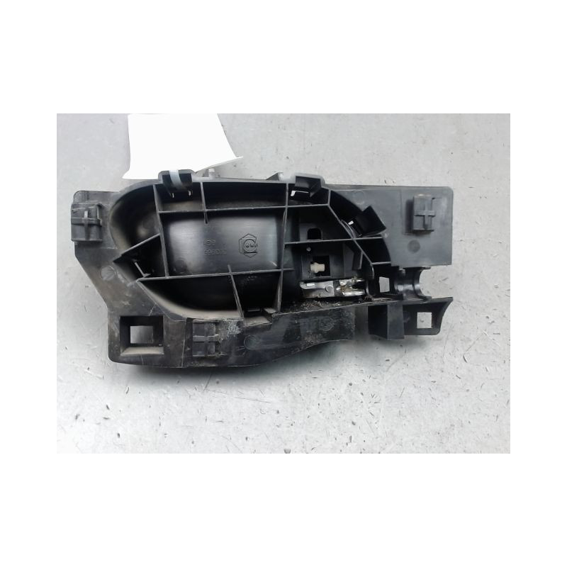 POIGNEE INTERIEURE PORTE AVANT GAUCHE PEUGEOT 208 Phase 1 2012-...