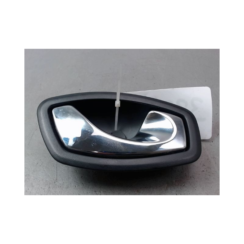 POIGNEE INTERIEURE PORTE AVANT DROIT RENAULT SCENIC MONOSP. III Phase 1 2009-2011