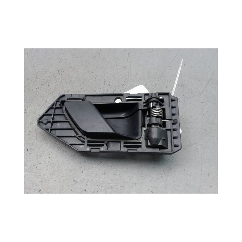 POIGNEE INTERIEURE PORTE AVANT DROIT PEUGEOT PARTNER BREAK I Phase 2 2002-2008