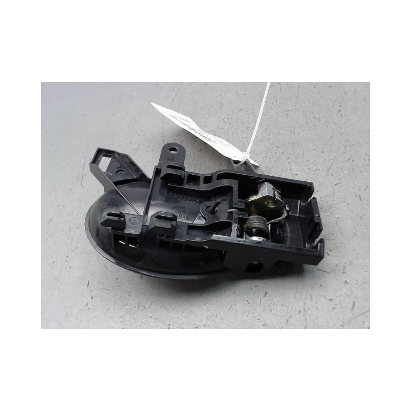 POIGNEE INTERIEURE PORTE AVANT DROIT NISSAN JUKE Phase 1 2010-...