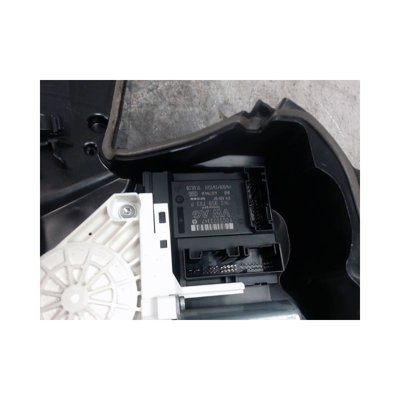 MECANISME+MOTEUR LEVE-GLACE AVANT GAUCHE SEAT LEON 2009-