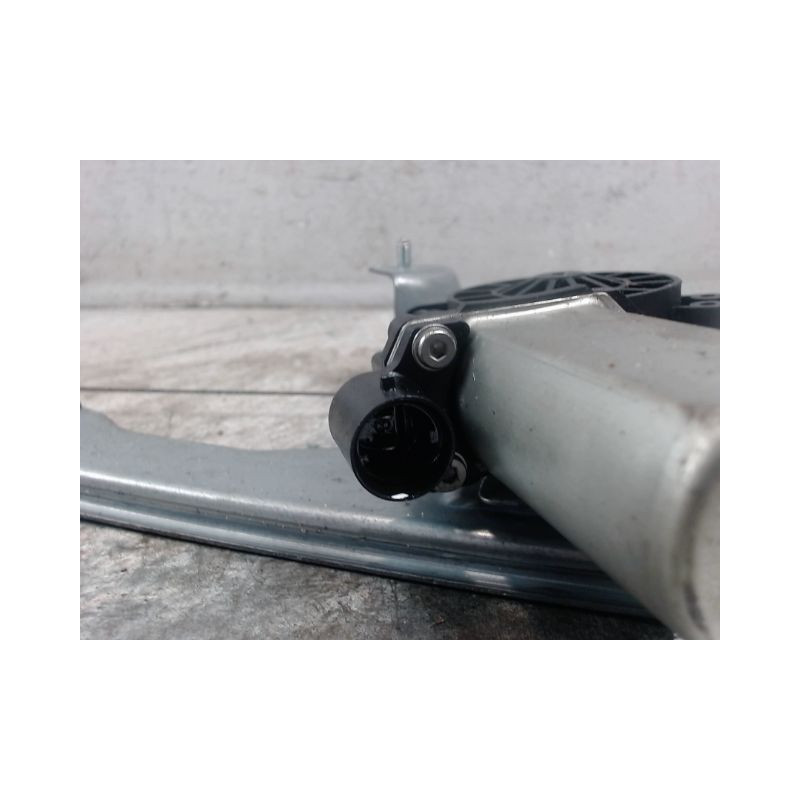 MECANISME+MOTEUR LEVE-GLACE AVANT DROIT DACIA SANDERO 2008-