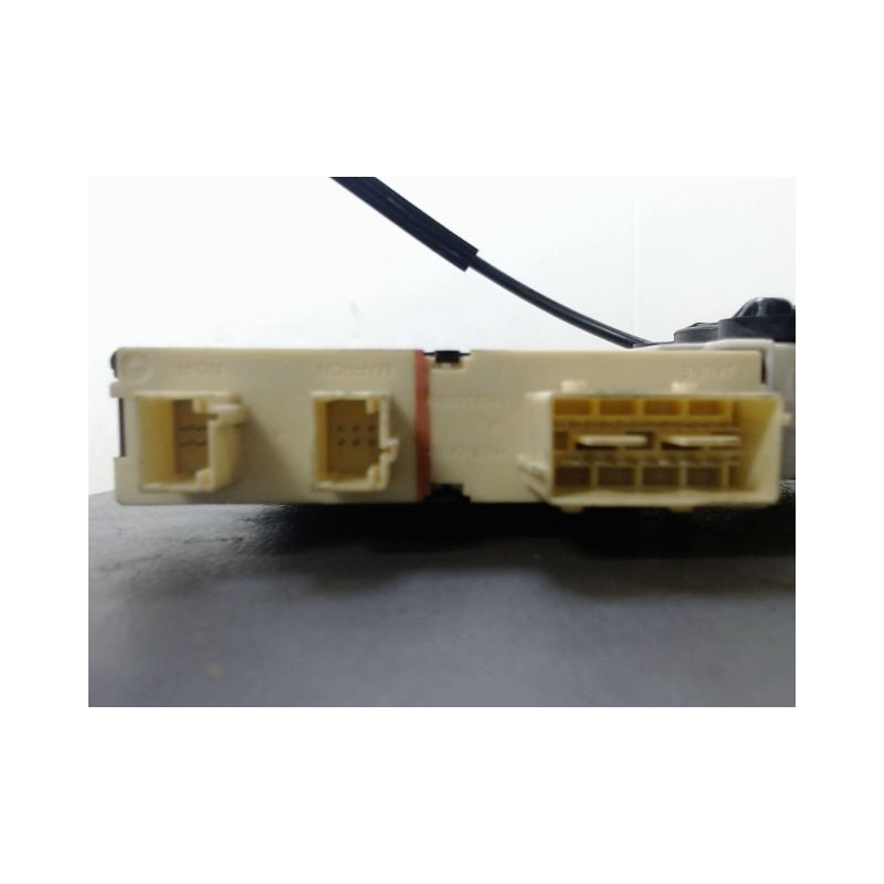 MECANISME+MOTEUR LEVE-GLACE AVANT DROIT SEAT ALTEA MONOSP. Phase 1 (5P) 2004-2009