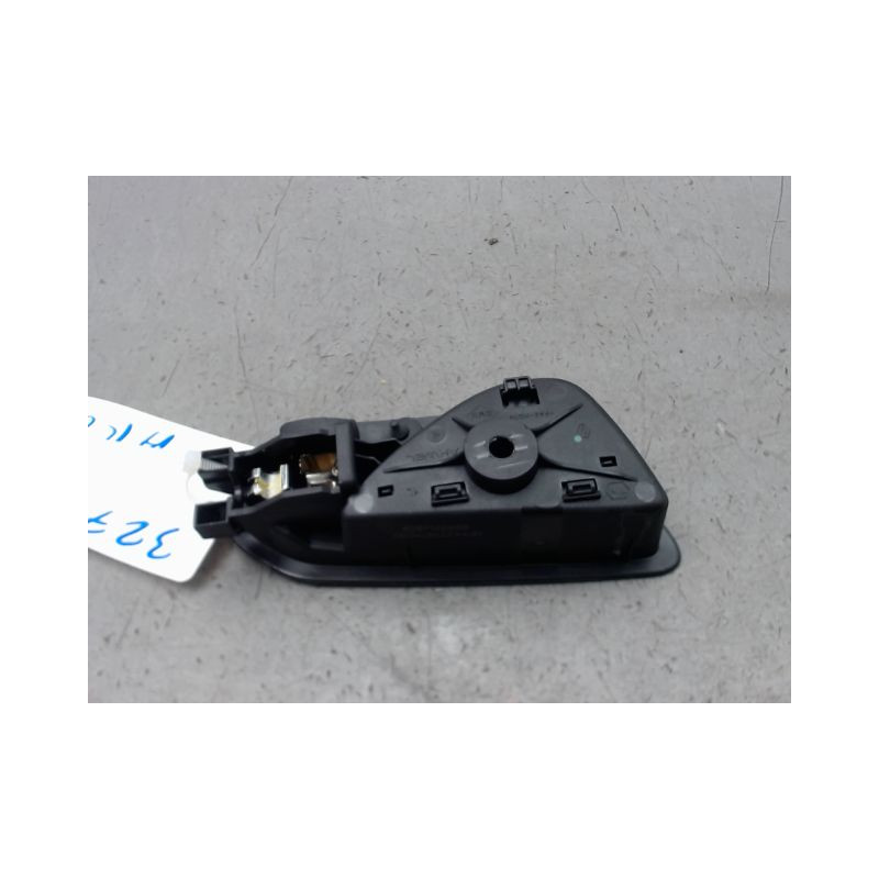 POIGNEE INTERIEURE PORTE ARRIERE GAUCHE RENAULT CLIO