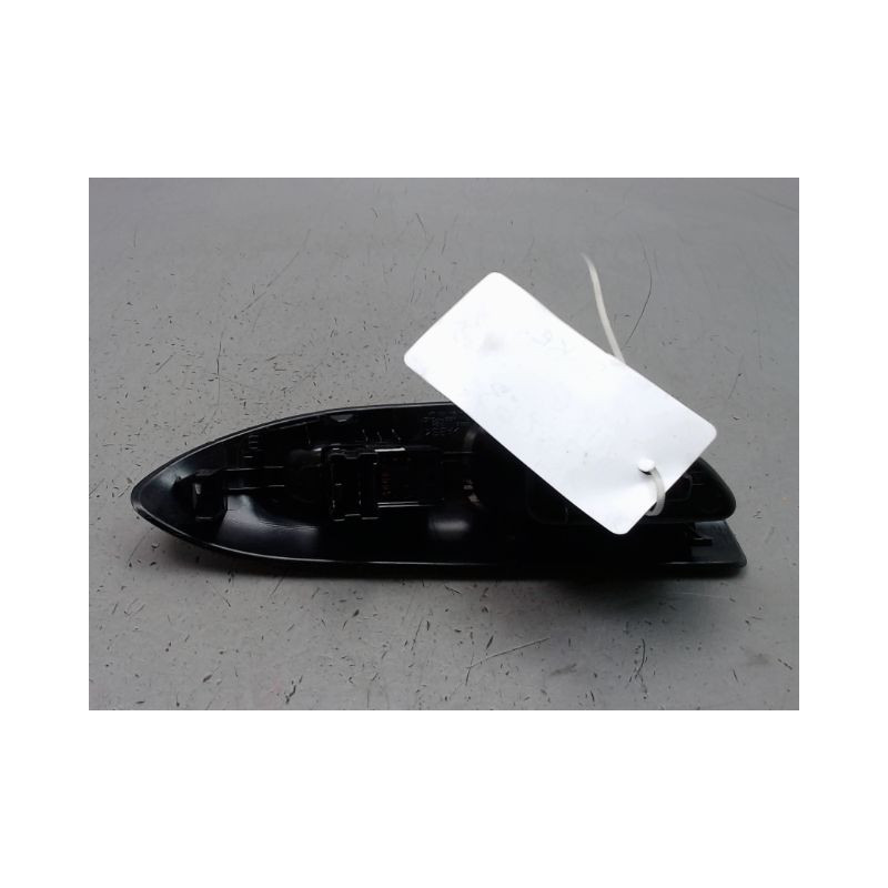 COMMANDE LEVE-GLACE PORTE ARG NISSAN JUKE Phase 1 2010-...