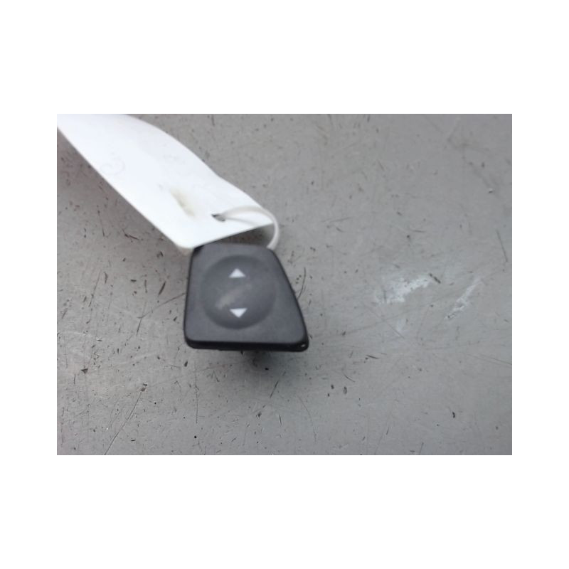 COMMANDE LEVE-GLACE PORTE AVG FIAT 500 CC 2007-