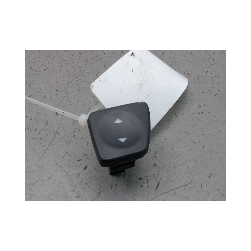 COMMANDE LEVE-GLACE PORTE AVD FIAT 500 CC 2007-