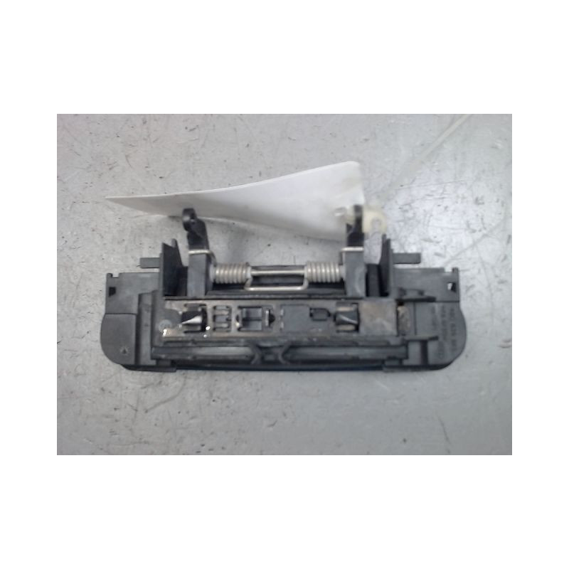 POIGNEE EXTERIEURE PORTE ARRIERE DROIT AUDI A3 SPORTBACK
