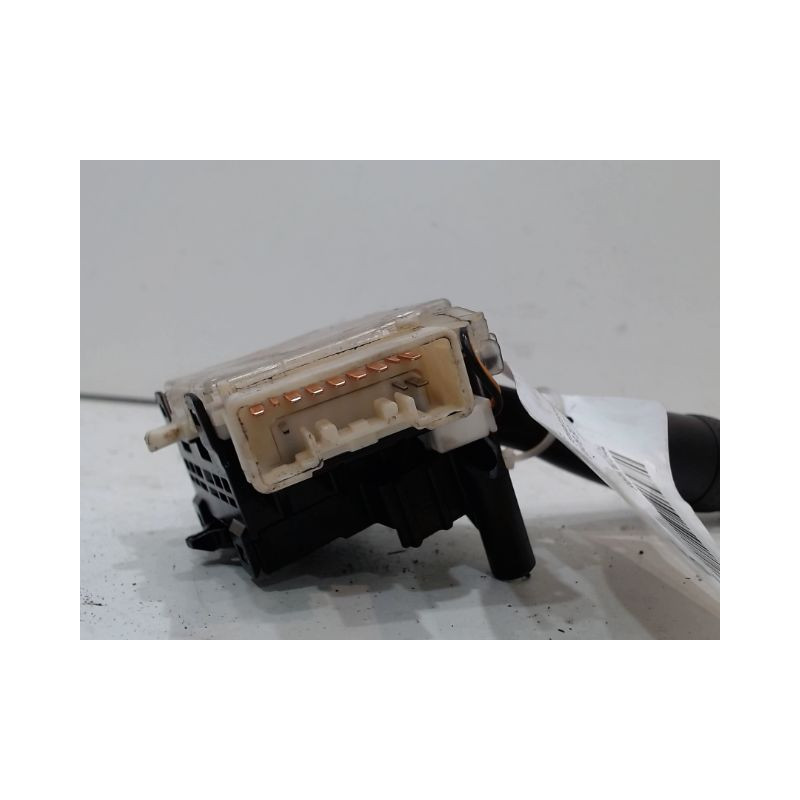 COMMANDE ECLAIRAGE TOYOTA YARIS