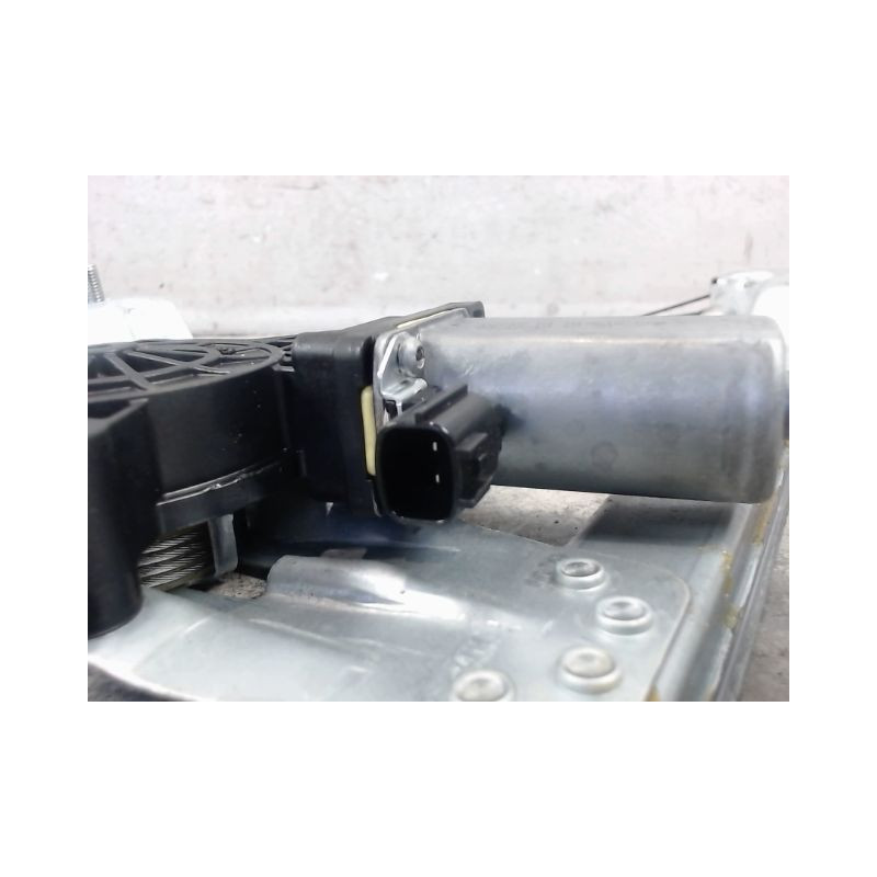 MECANISME+MOTEUR LEVE-GLACE AVANT DROIT DACIA SANDERO 2008-