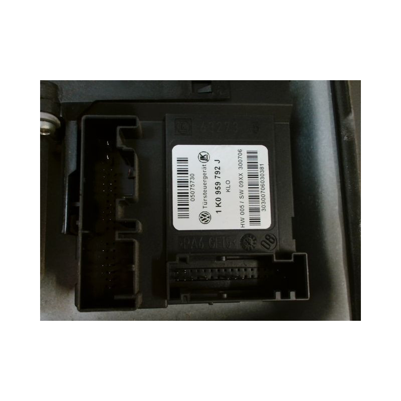 MECANISME+MOTEUR LEVE-GLACE AVANT DROIT VOLKSWAGEN GOLF VI (1K) 2008-2013