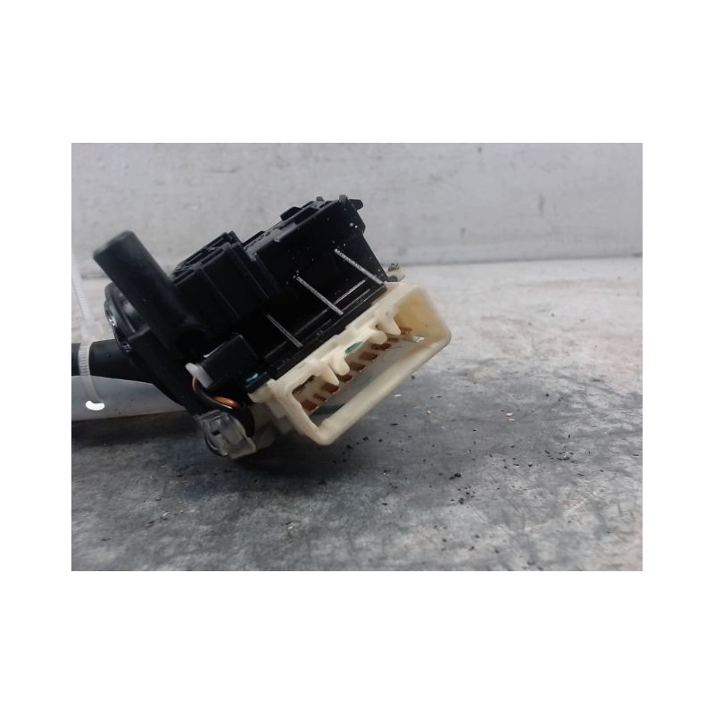 COMMANDE CLIGNOTANT NISSAN PIXO
