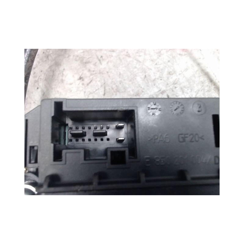 MECANISME+MOTEUR LEVE-GLACE ARRIERE GAUCHE VOLKSWAGEN POLO 2009-