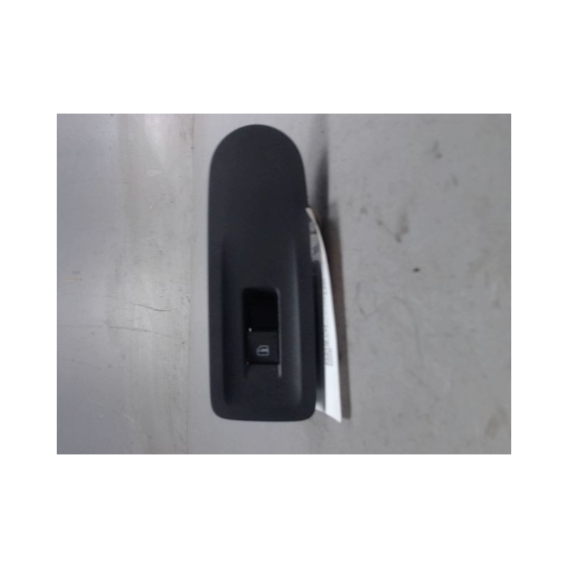 COMMANDE LEVE-GLACE PORTE AVD VOLKSWAGEN UP